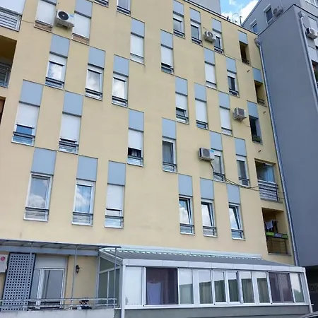 Milville Apartment